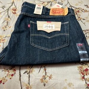NWT Men’s Levi’s 501 Jeans Sz 42x32